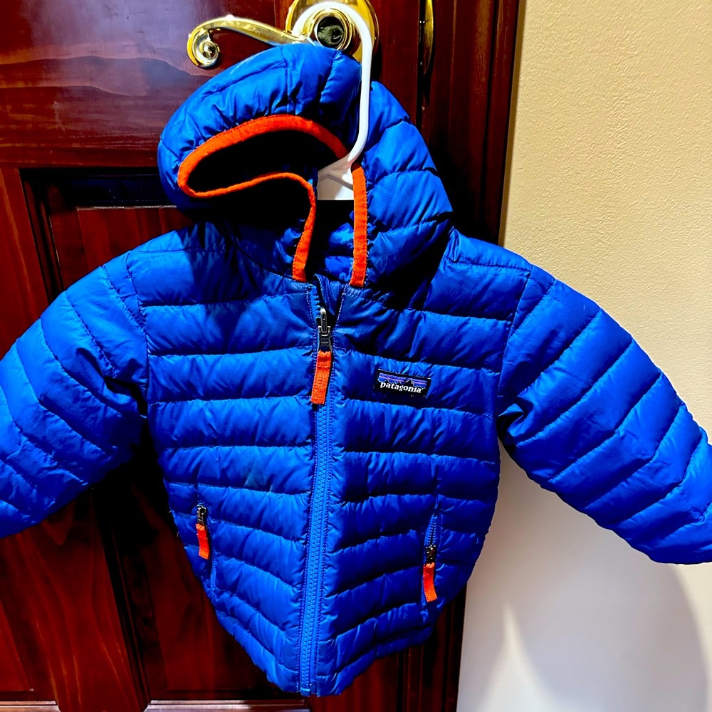Kids size 2T Patagonia Down Reversible Hoody Jacket